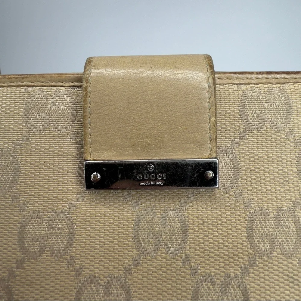 Gucci Tan Monogram Tri-Fold Wallet W/ Coin Pouch| Unisex | Pre-Owned | - Picture 2 of 9